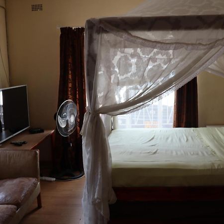 مبيت وإفطار Simba Harare Affordable Accomodation المظهر الخارجي الصورة